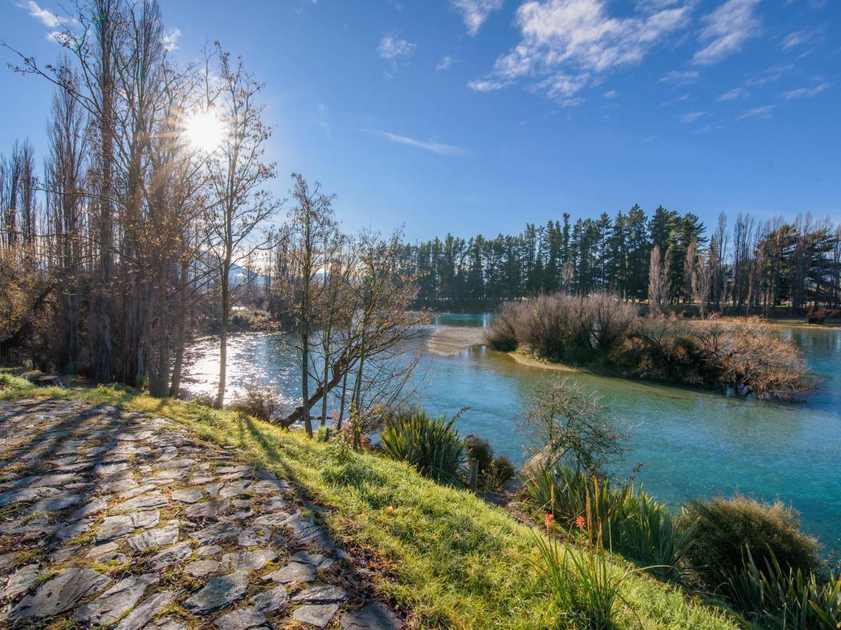 Wanaka Stone Cottage - Wanaka Holiday Home ภายนอก รูปภาพ