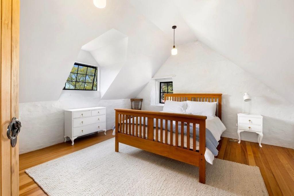 Wanaka Stone Cottage - Wanaka Holiday Home ภายนอก รูปภาพ