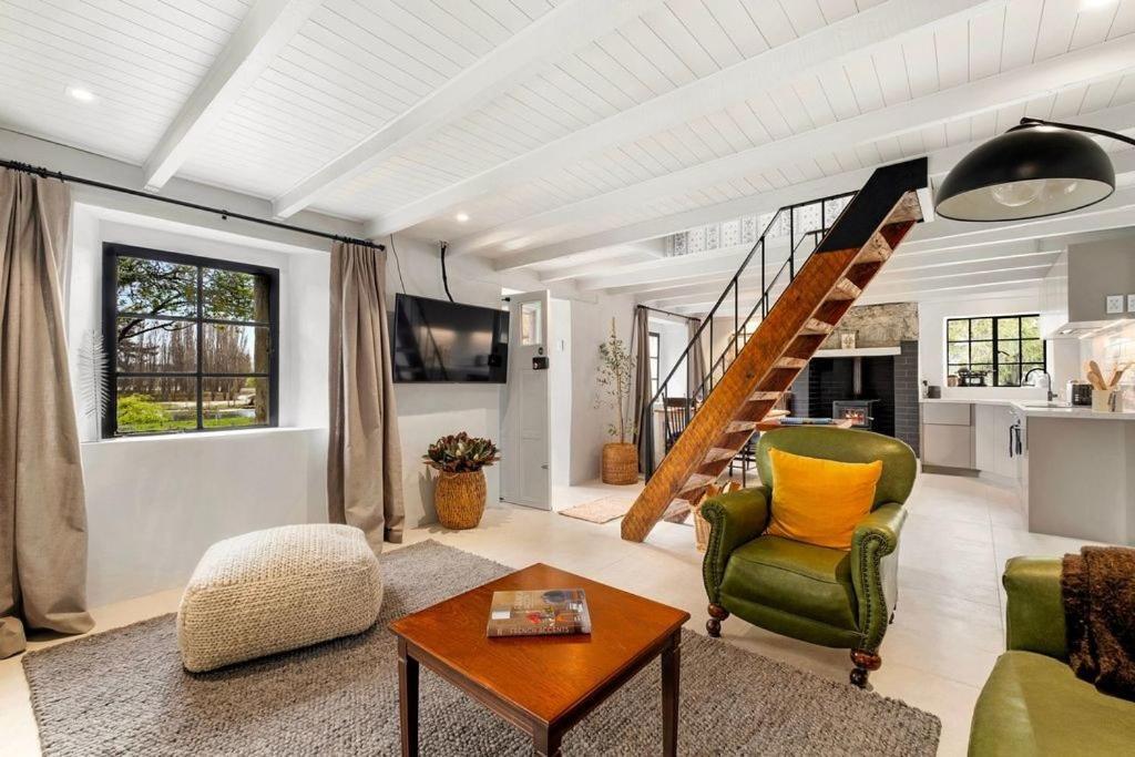 Wanaka Stone Cottage - Wanaka Holiday Home ภายนอก รูปภาพ